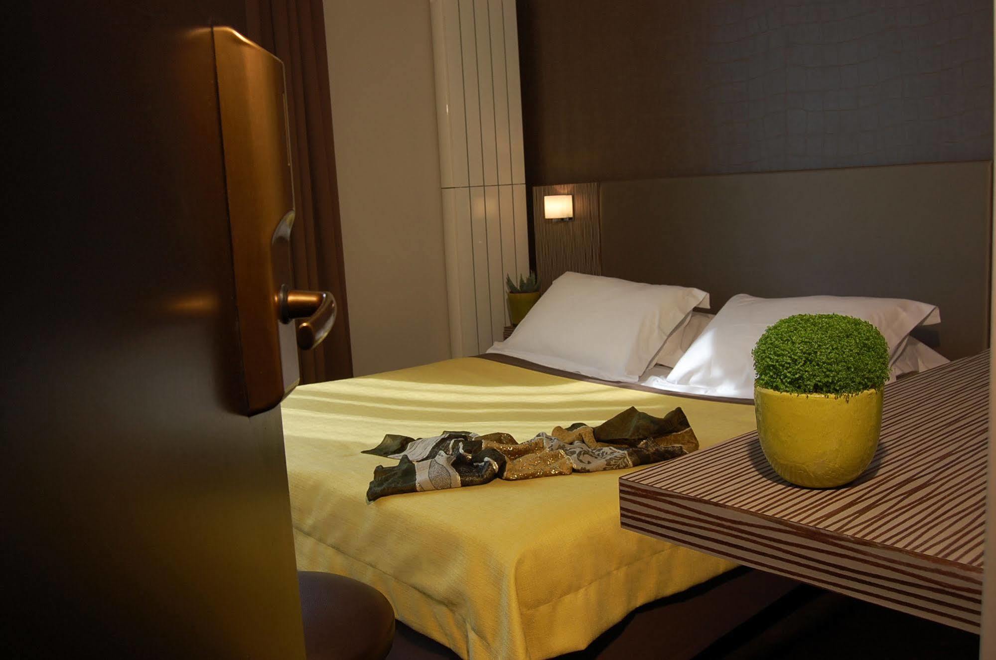 Acropole Hotell Paris Eksteriør bilde